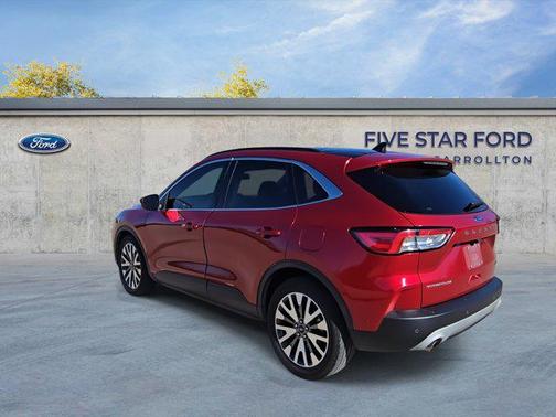 2020 Ford Escape Titanium