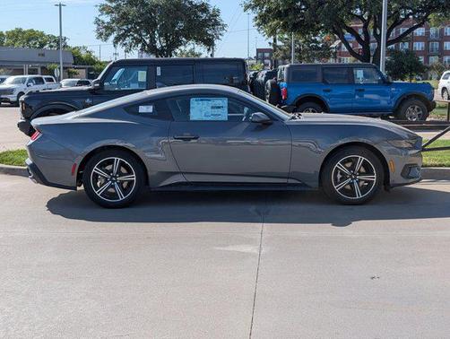 2025 Ford Mustang EcoBoost