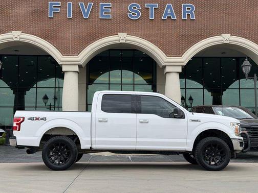 Oxford White 2019 Ford F-150 XLT