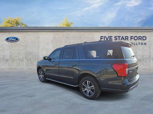 2022 Ford Expedition Max XLT