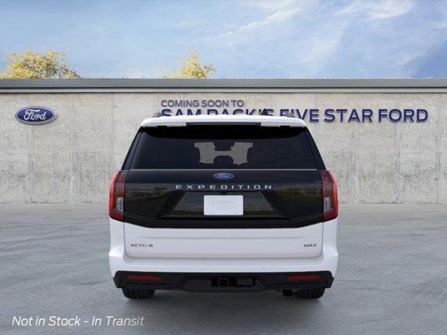 Star White Metallic Tri-Coat 2026 Ford Expedition Max Active 4x2