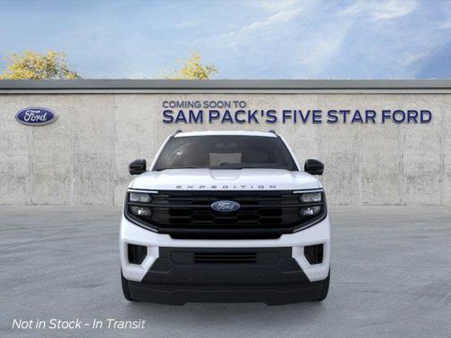 Star White Metallic Tri-Coat 2026 Ford Expedition Max Active 4x2