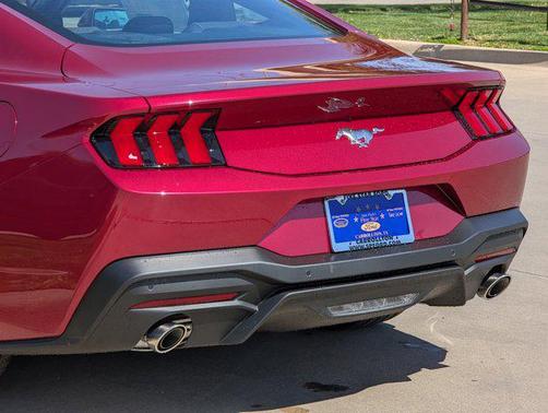 2025 Ford Mustang EcoBoost