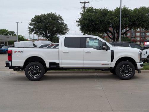 2025 Ford F-250 Platinum