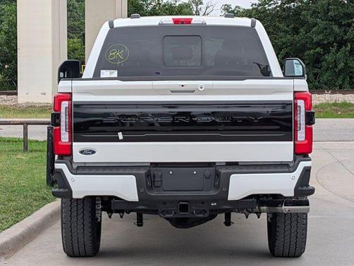 2025 Ford F-250 Platinum