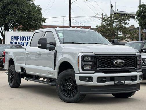 Avalanche 2026 Ford F-350 Lariat