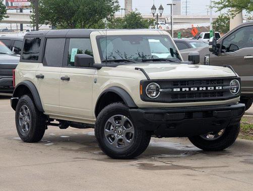 Desert Sand 2026 Ford Bronco Big Bend