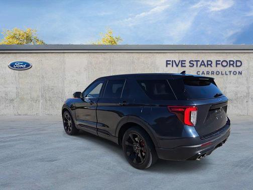 2022 Ford Explorer ST
