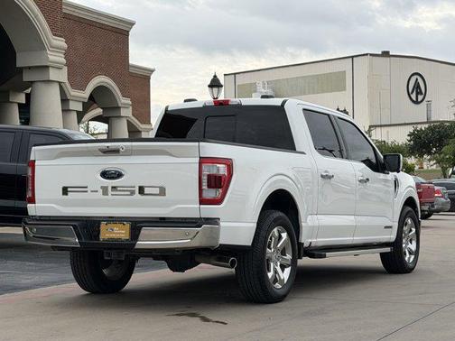 Star White Metallic Tri-Coat 2022 Ford F-150 Lariat