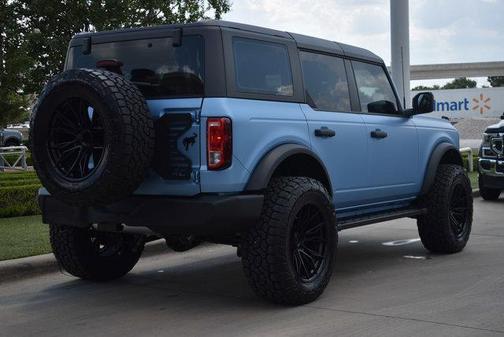 2025 Ford Bronco Base 4 Door 4x4