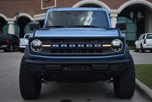 2025 Ford Bronco Base 4 Door 4x4