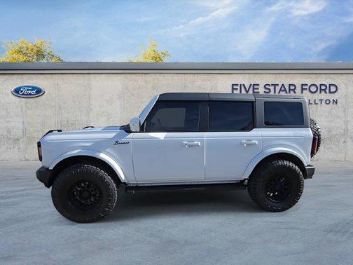 2024 Ford Bronco Outer Banks