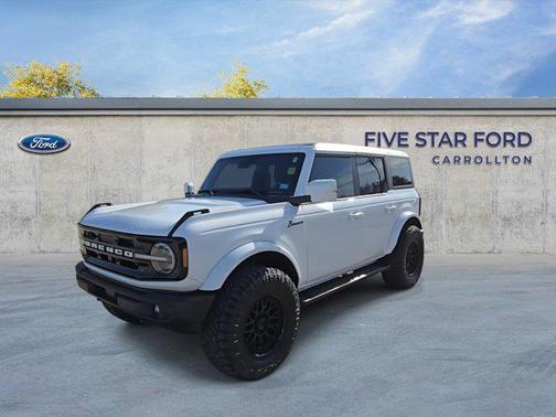 2024 Ford Bronco Outer Banks