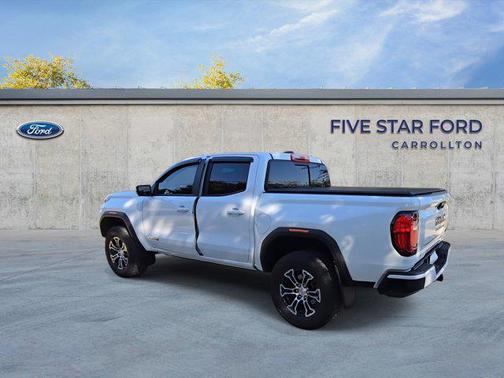 2024 GMC Canyon AT4