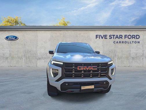 2024 GMC Canyon AT4
