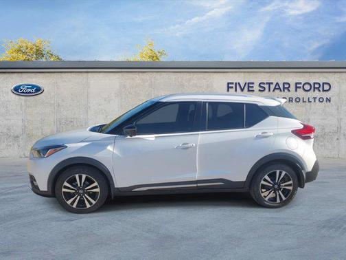 2019 Nissan Kicks SR