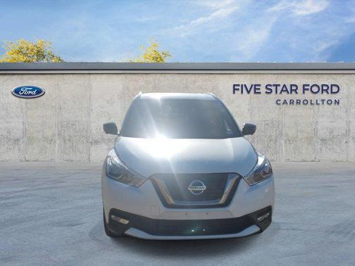 2019 Nissan Kicks SR