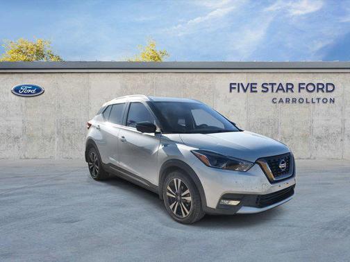 2019 Nissan Kicks SR