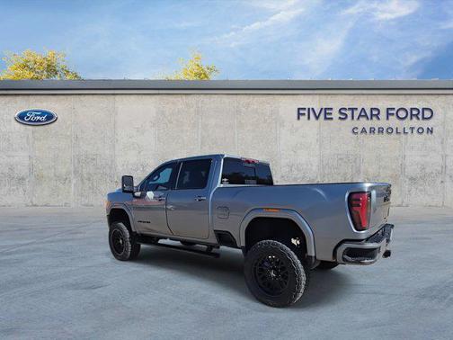 2025 GMC Sierra 2500 AT4