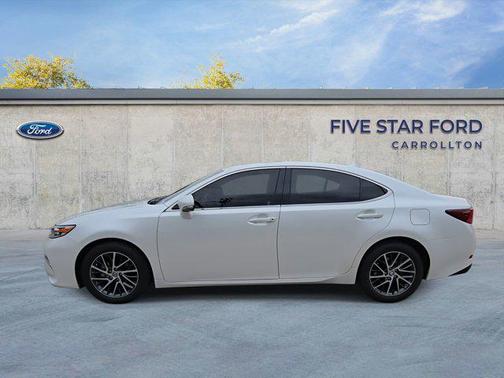 2017 Lexus ES 350 Base