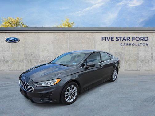 2020 Ford Fusion SE