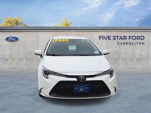 White 2022 Toyota Corolla LE