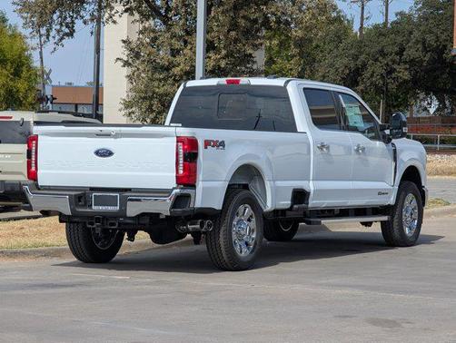 2026 Ford F-350 Lariat