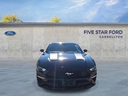 2022 Ford Mustang EcoBoost