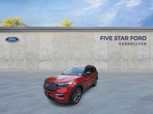 Rapid Red Metallic Tinted Clearcoat 2022 Ford Explorer XLT
