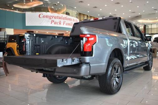 2024 Ford F-150 Lightning XLT