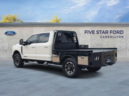 Star White Metallic Tri-Coat 2024 Ford F-250 Lariat