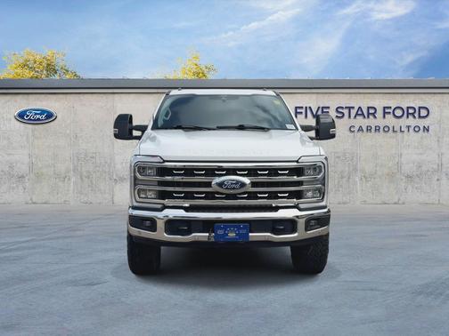 Star White Metallic Tri-Coat 2024 Ford F-250 Lariat