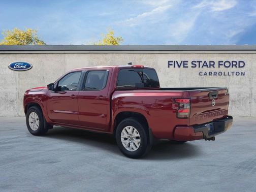 Cardinal Red Metallic Tricoat 2024 Nissan Frontier SV