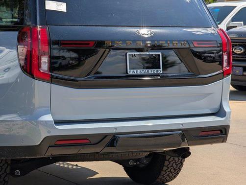 2025 Ford Expedition Tremor
