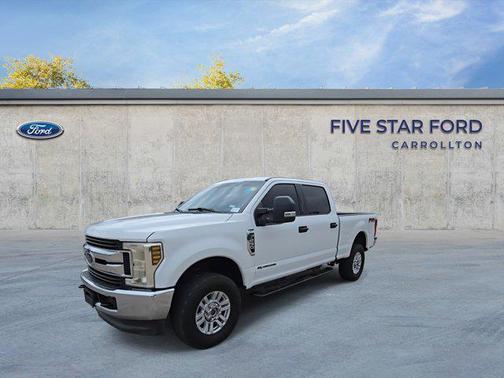 Oxford White 2019 Ford F-250 XLT