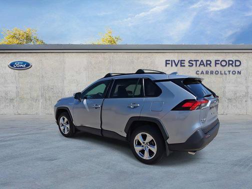 2021 Toyota RAV4 Hybrid XLE Premium