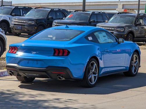 2025 Ford Mustang EcoBoost