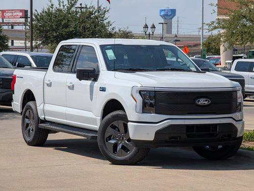 2025 Ford F-150 Lightning Flash