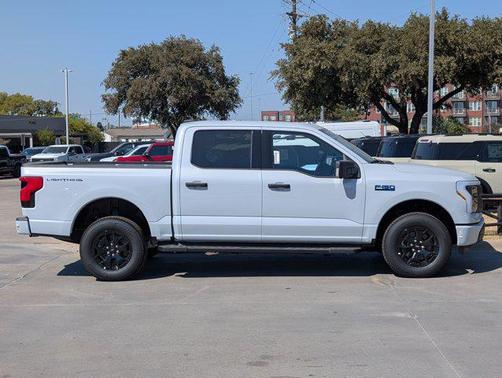 2025 Ford F-150 Lightning XLT