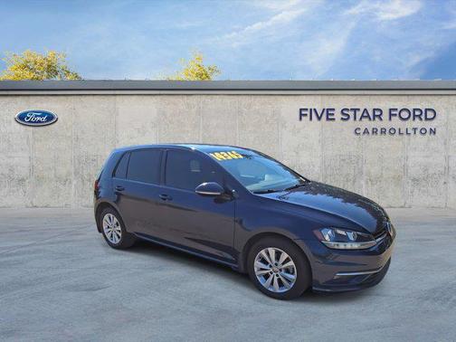 2018 Volkswagen Golf TSI SE