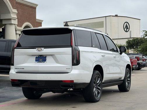 Crystal White Tricoat 2023 Cadillac Escalade Sport Platinum