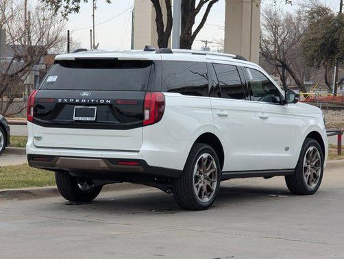 2026 Ford Expedition King Ranch