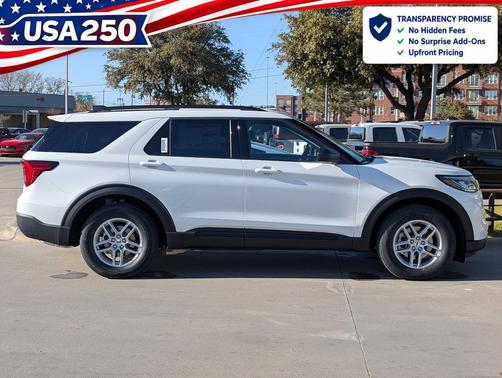 Star White Metallic Tri-Coat 2026 Ford Explorer Active