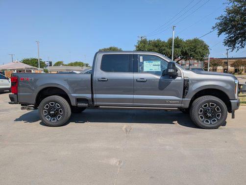 2025 Ford F-250 Platinum