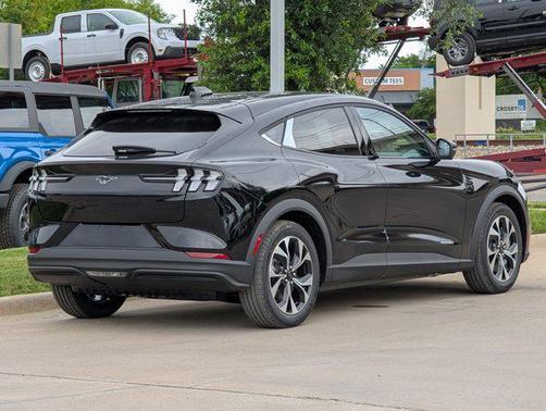 2025 Ford Mustang Mach-E Select