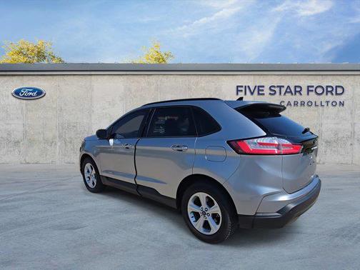 2021 Ford Edge SE