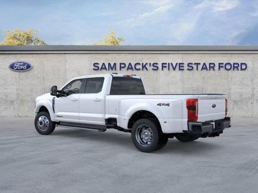 2025 Ford F-450 Lariat