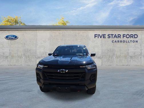 2024 Chevrolet Colorado WT
