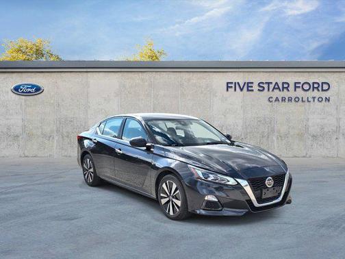 2021 Nissan Altima 2.5 SV