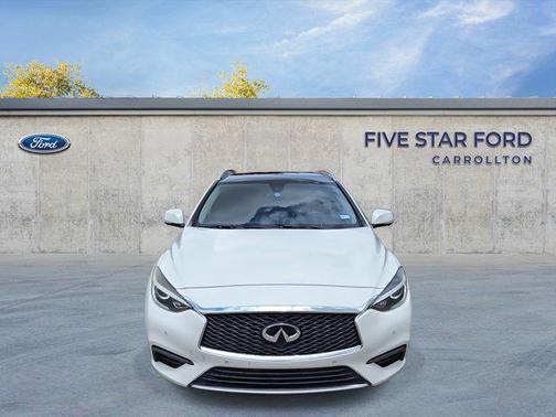 2019 INFINITI QX30 LUXE